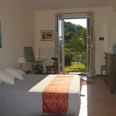 Albachiara Bed & Breakfast 2*